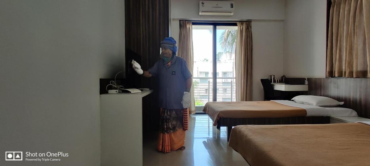 Aashiyana Inn Nashik Ngoại thất bức ảnh