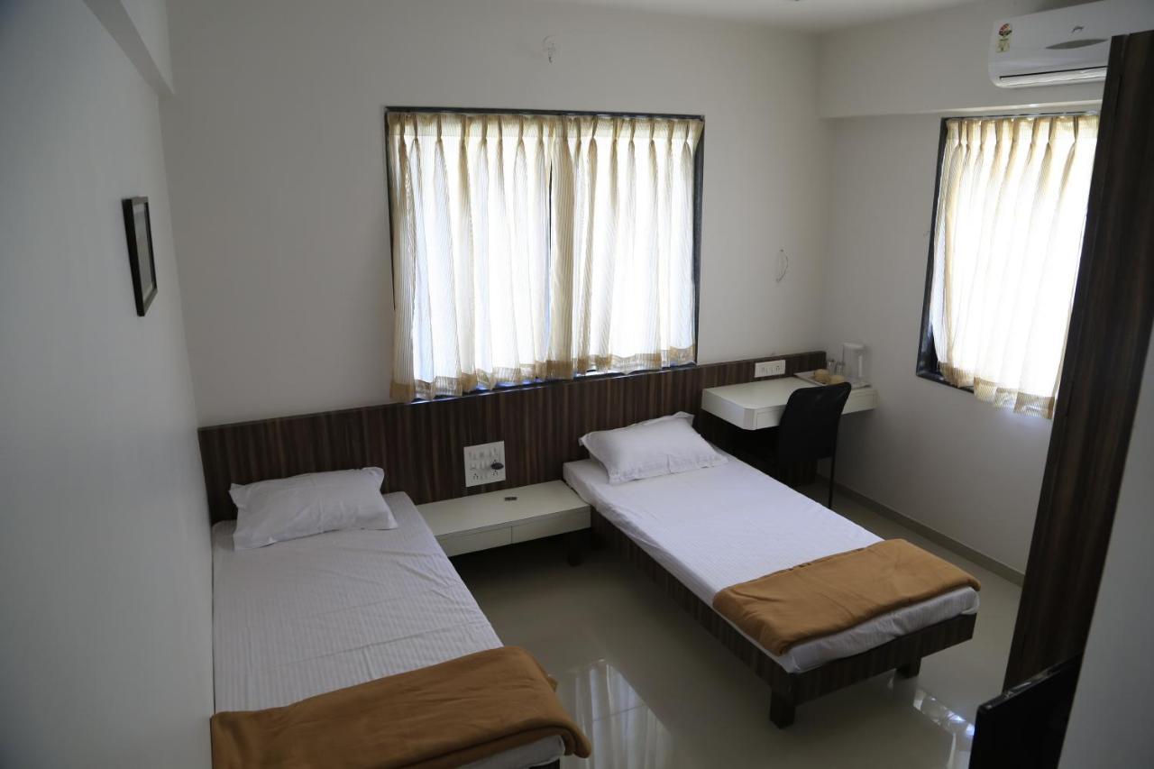 Aashiyana Inn Nashik Ngoại thất bức ảnh