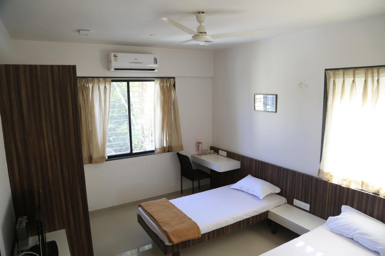 Aashiyana Inn Nashik Ngoại thất bức ảnh